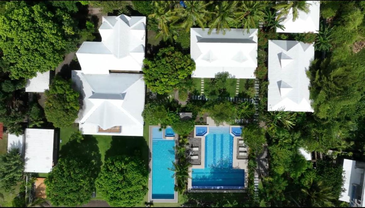 Infinity Diving Resort And Residences Дауин Экстерьер фото